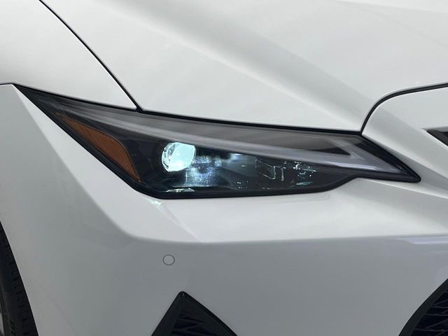 TOYOTA LEXUS IS300 2022