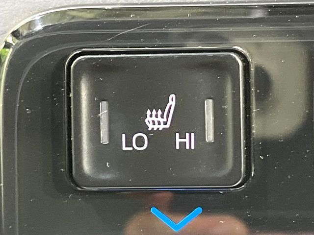 TOYOTA VOXY 4WD 2024