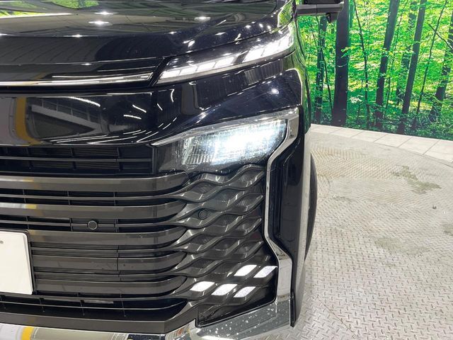 TOYOTA VOXY 4WD 2024