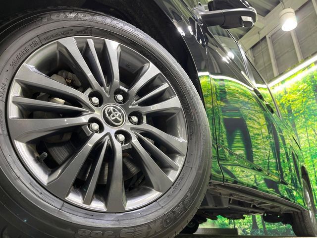 TOYOTA VOXY 4WD 2024