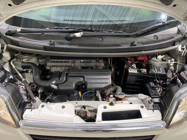 DAIHATSU MOVE CUSTOM 4WD 2013