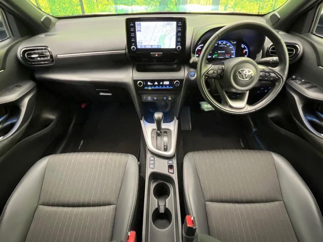 TOYOTA YARIS CROSS HYBRID 2023