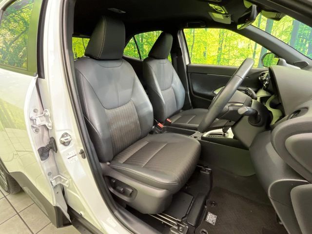 TOYOTA YARIS CROSS HYBRID 2023