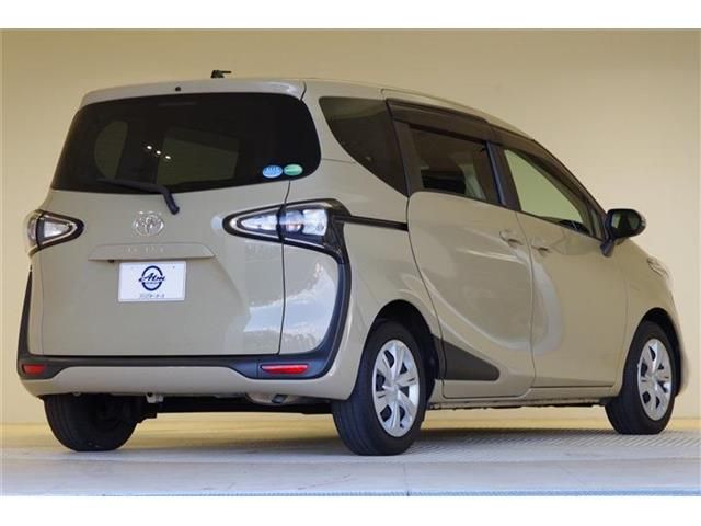 TOYOTA SIENTA 2019