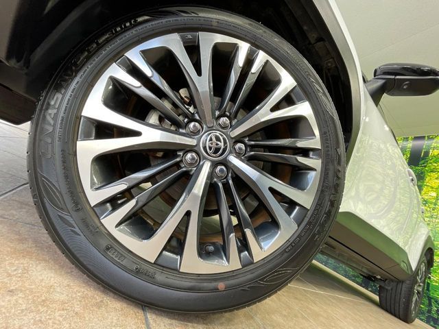 TOYOTA YARIS CROSS HYBRID 2023