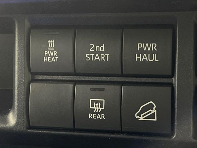 TOYOTA LANDCRUISER 70 2024