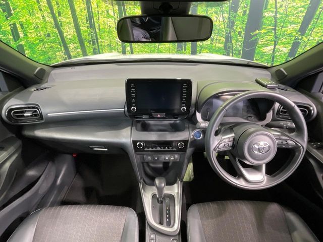 TOYOTA YARIS CROSS HYBRID 2023