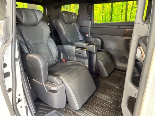 TOYOTA ALPHARD hybrid 2024