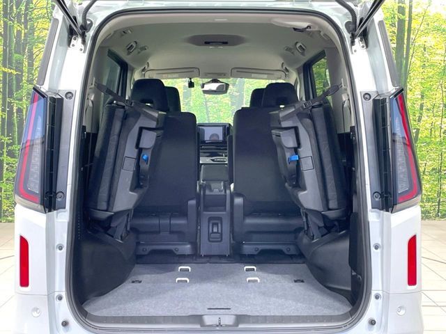 NISSAN SERENA  WG 2024