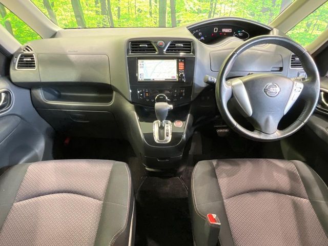 NISSAN SERENA  S-HYBRID 2013
