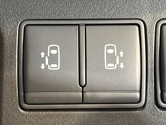 NISSAN SERENA  S-HYBRID 2013