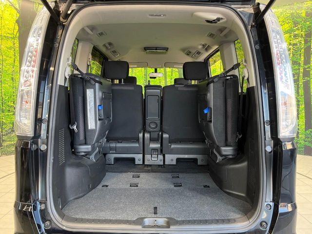 NISSAN SERENA  S-HYBRID 2013