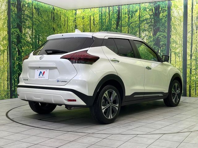 NISSAN KICKS 2021