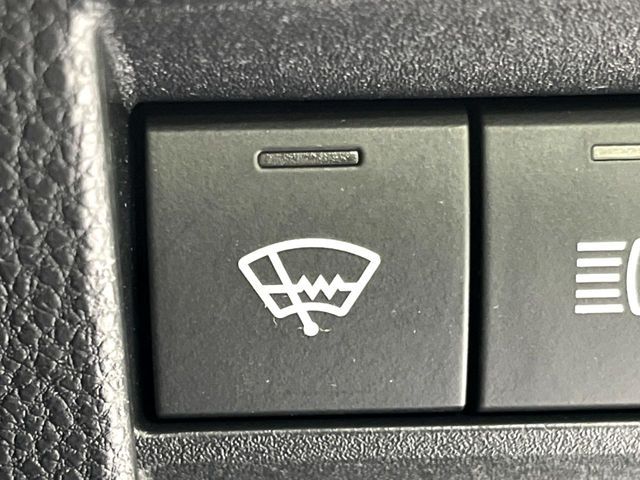 TOYOTA VOXY HYBRID 4WD 2023