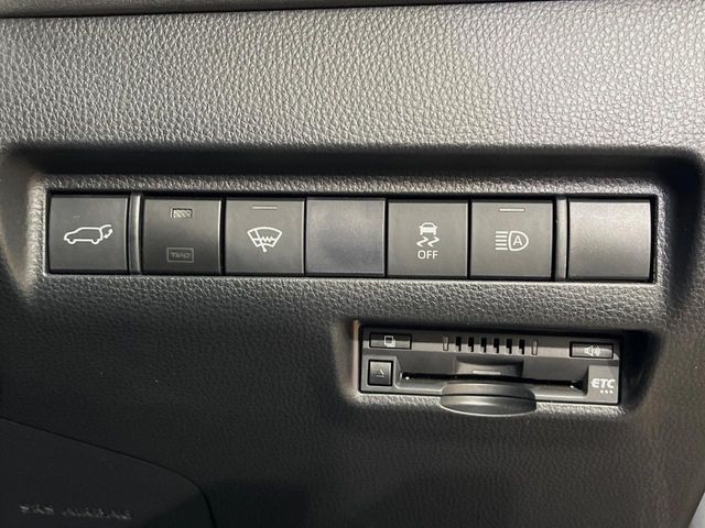 TOYOTA HARRIER 4WD 2020