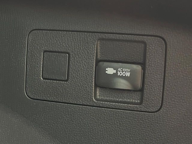 TOYOTA HARRIER 4WD 2020