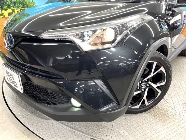 TOYOTA C-HR 2017