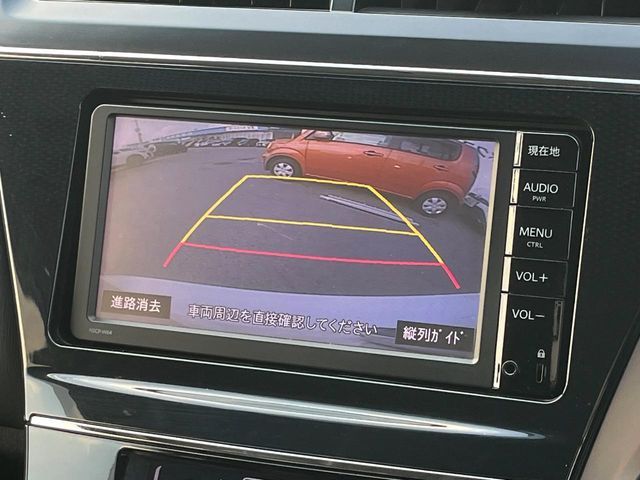 TOYOTA PRIUS Alpha 2015