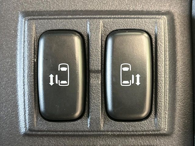 MITSUBISHI DELICA D:5 4WD 2007