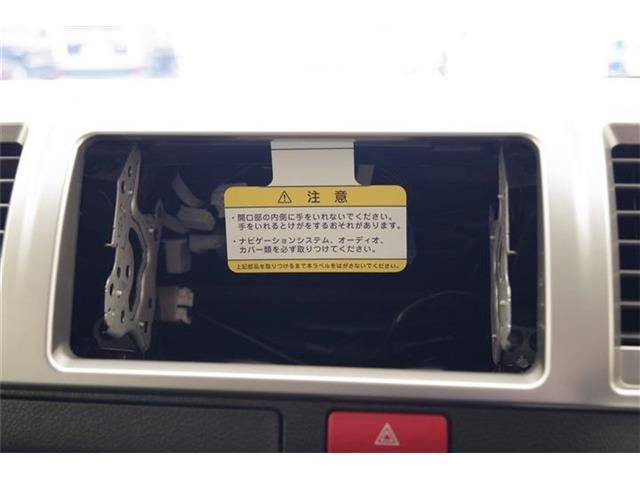 TOYOTA HIACE van 4WD 2025