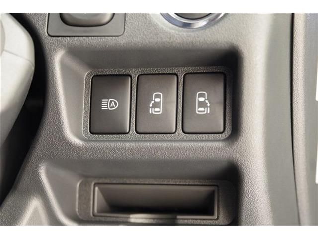 TOYOTA HIACE van 4WD 2025