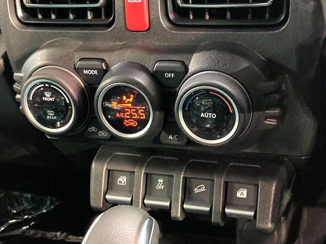 SUZUKI JIMNY NOMADE 2025