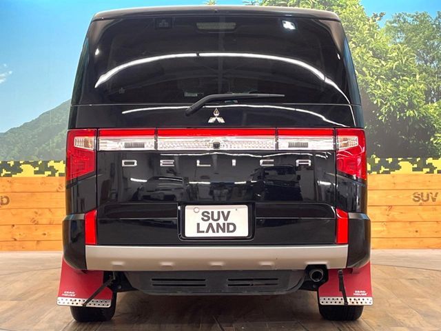 MITSUBISHI DELICA D:5 4WD 2023