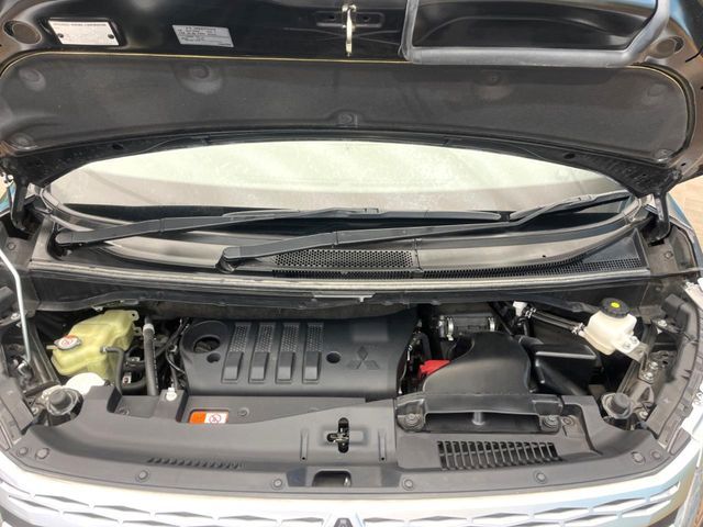 MITSUBISHI DELICA D:5 4WD 2023