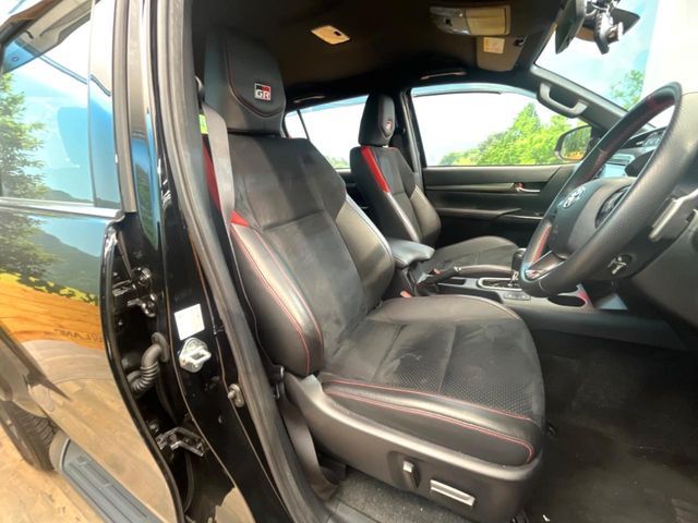 TOYOTA HILUX 4WD 2022