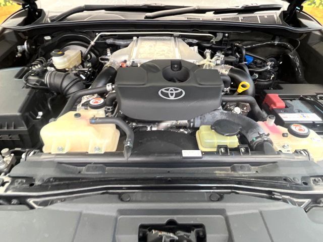 TOYOTA HILUX 4WD 2022