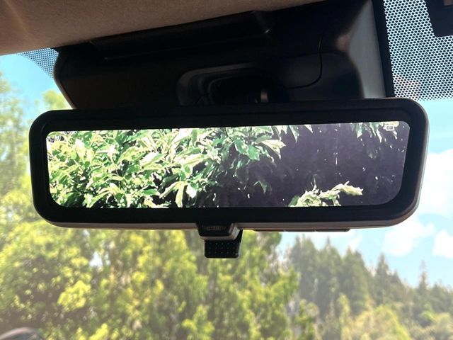 TOYOTA HIACE wagon 2025