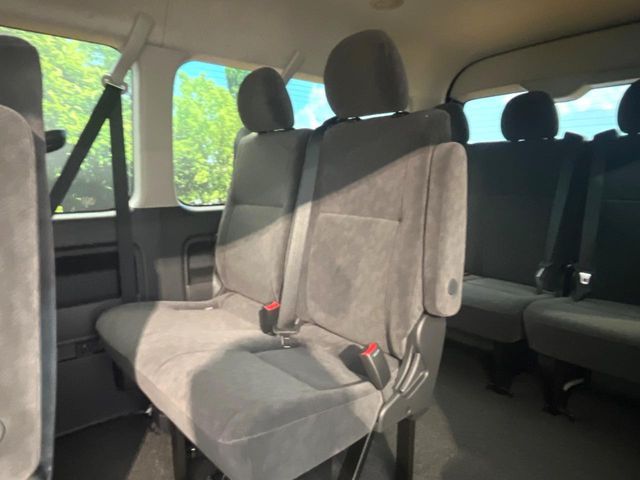 TOYOTA HIACE wagon 2025