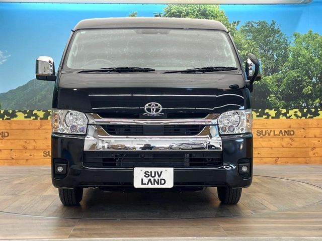 TOYOTA HIACE wagon 2025