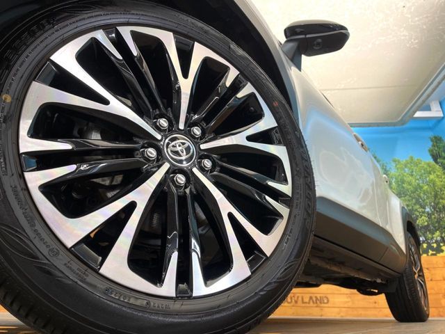 TOYOTA YARIS CROSS 2025