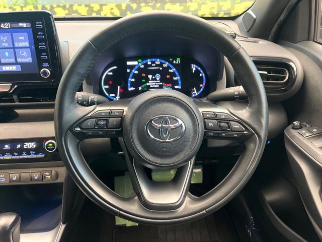 TOYOTA YARIS CROSS HYBRID 2023