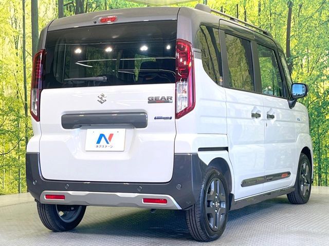 SUZUKI Spacia GEAR 2024