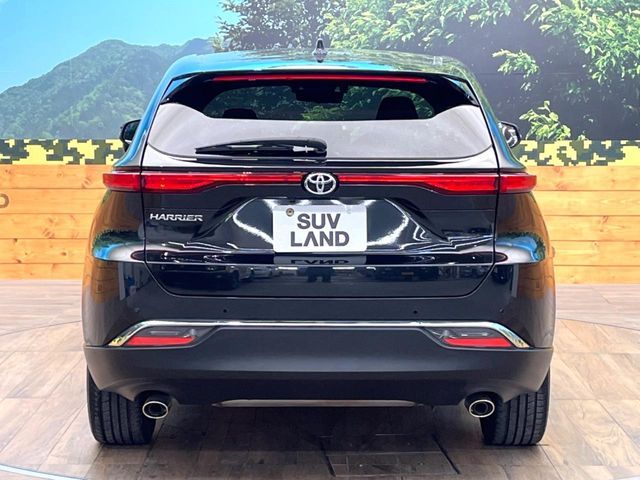 TOYOTA HARRIER 2WD 2022