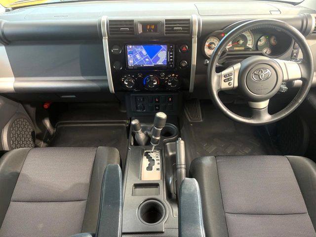 TOYOTA FJ CRUISER 4WD 2017