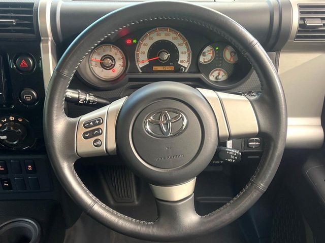 TOYOTA FJ CRUISER 4WD 2017