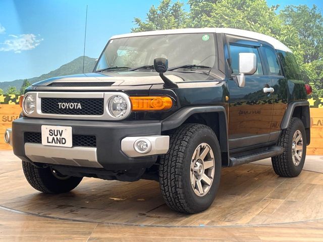 TOYOTA FJ CRUISER 4WD 2017