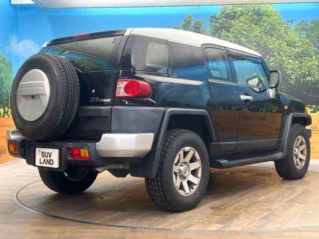 TOYOTA FJ CRUISER 4WD 2017