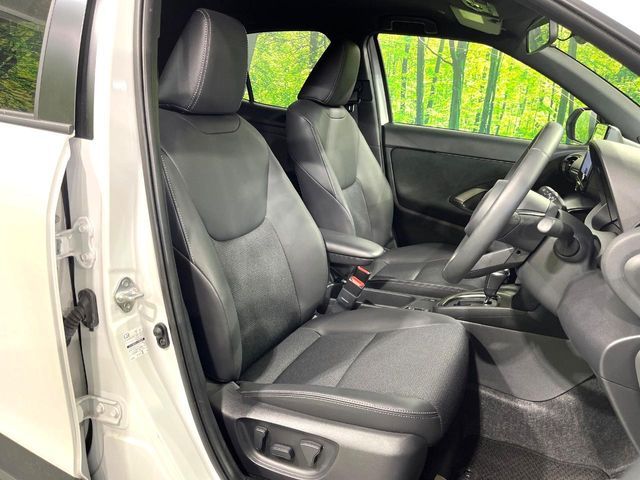 TOYOTA YARIS CROSS 2025