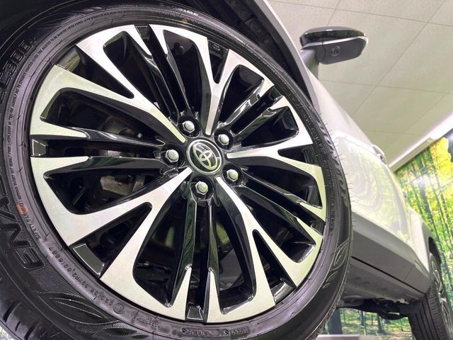 TOYOTA YARIS CROSS 2025