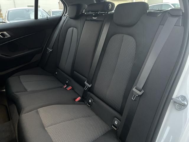 BMW BMW 1series 2021