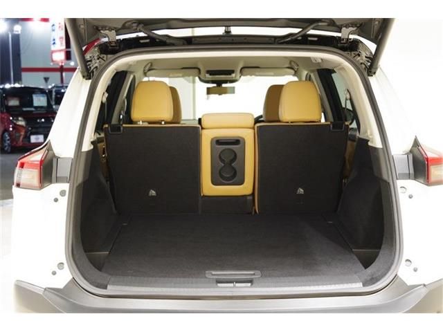 NISSAN X-TRAIL HYBRID 2WD 2024