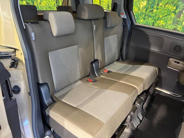 TOYOTA SIENTA HYBRID 2023