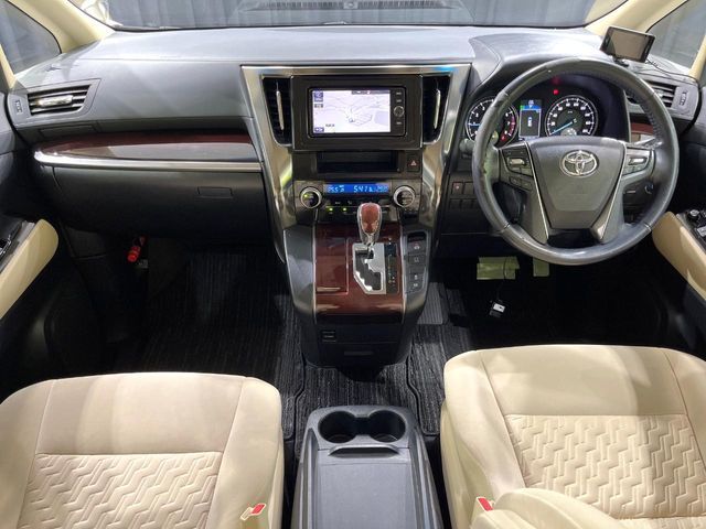 TOYOTA VELLFIRE 2017