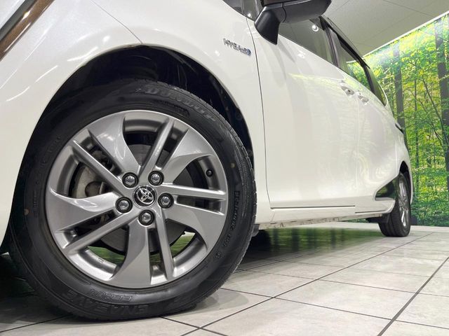 TOYOTA SIENTA HYBRID 2017