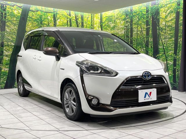 TOYOTA SIENTA HYBRID 2017