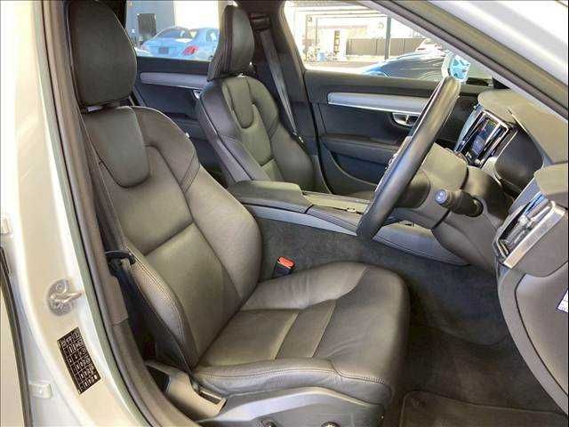 VOLVO VOLVO V90 2022